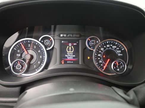 Used 2026 RAM 2500 Tradesman AWD/4WD image 3