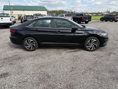 Used 2020 Volkswagen Jetta SEL FWD image 2