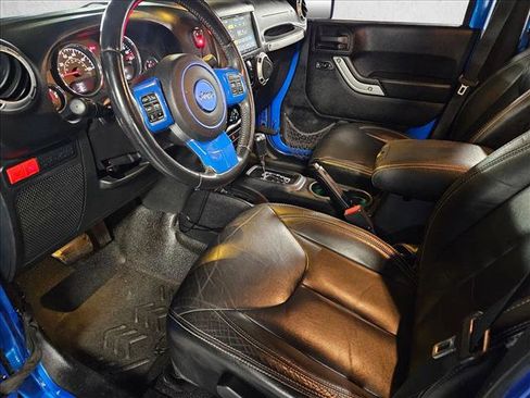 Used 2016 Jeep Wrangler Unlimited Rubicon image 9