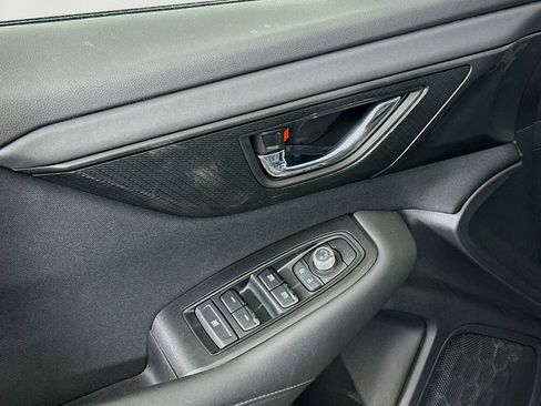 Used 2025 Subaru Outback Premium image 15