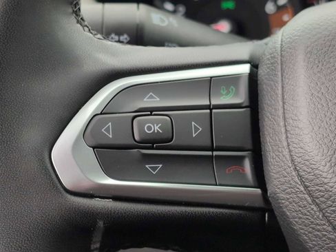 Used 2024 Jeep Compass Limited image 24