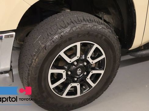 Used 2020 Toyota Tundra Limited w/ Limited Premium Package AWD/4WD image 7