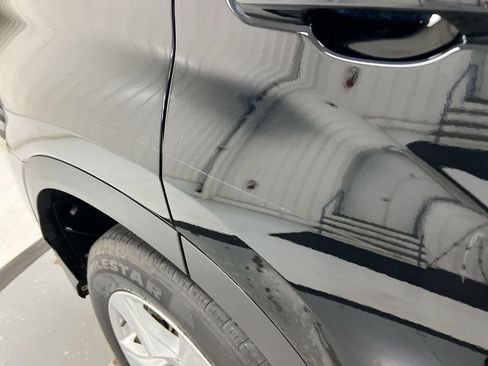 Used 2022 Toyota Highlander L FWD image 29