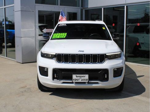 Used 2023 Jeep Grand Cherokee L Overland AWD/4WD image 2