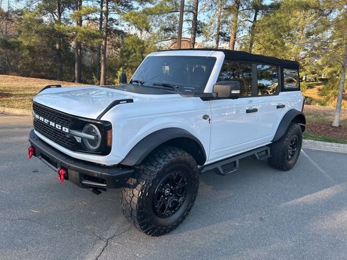 Used 2022 Ford Bronco Wildtrak image 23