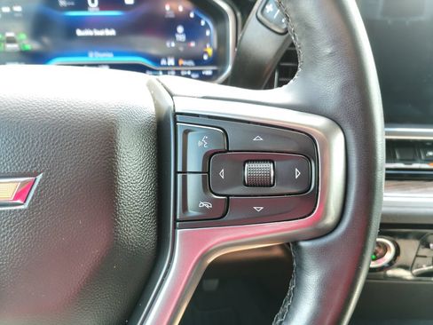 Used 2023 Chevrolet Silverado 1500 LT AWD/4WD image 21
