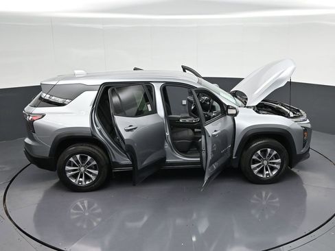 Used 2025 Chevrolet Equinox LT w/ Safety and Technology Package FWD image 40