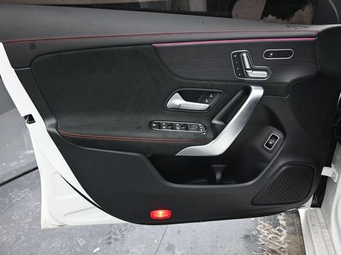 Used 2023 Mercedes-Benz CLA 250 4MATIC image 16