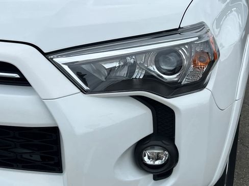 Used 2024 Toyota 4Runner SR5 Premium AWD/4WD image 11