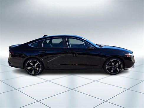 Certified 2023 Honda Accord Sport image 3