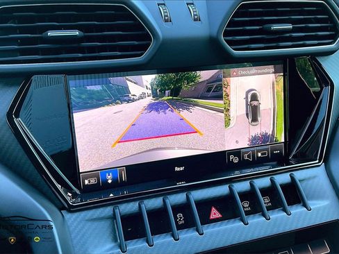 Used 2024 Lamborghini Urus Performante image 21