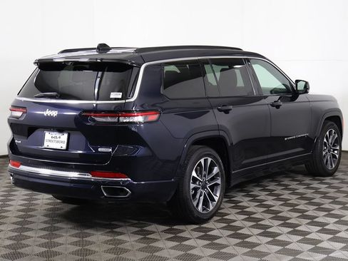 Used 2024 Jeep Grand Cherokee L Overland w/ Advanced Protech Group III AWD/4WD image 15