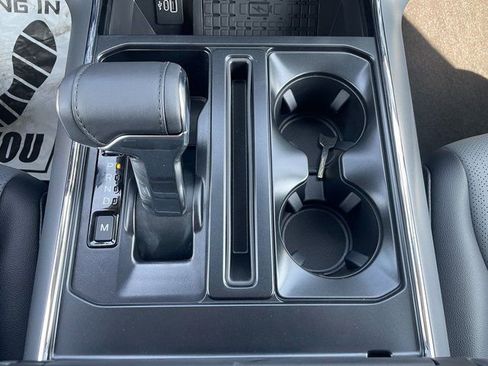 New 2025 Ford F150 Lariat w/ Equipment Group 501A Mid image 38