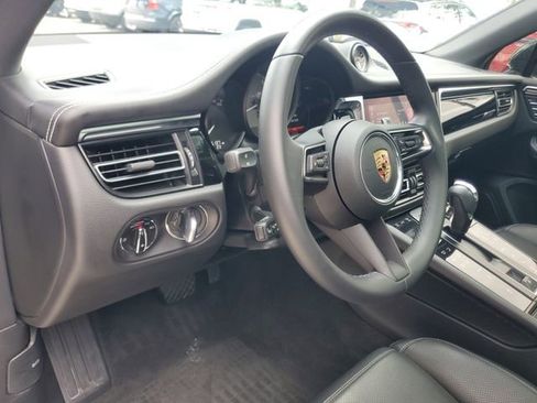 Used 2024 Porsche Macan S AWD/4WD image 17