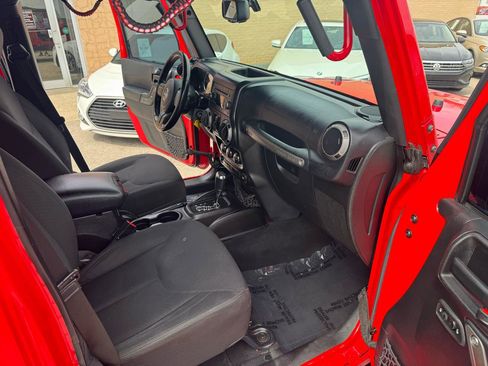 Used 2016 Jeep Wrangler Unlimited Sport w/ Quick Order Package 24S image 18