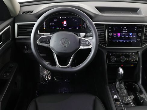 Used 2023 Volkswagen Atlas SEL AWD/4WD image 41