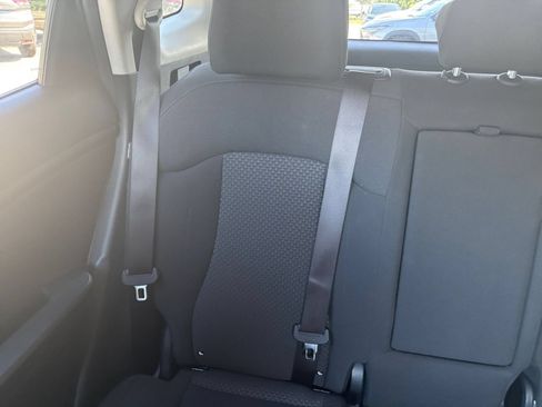 Used 2025 Kia Sportage LX FWD image 38