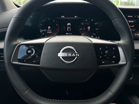 Used 2025 Nissan Murano SV AWD/4WD image 21