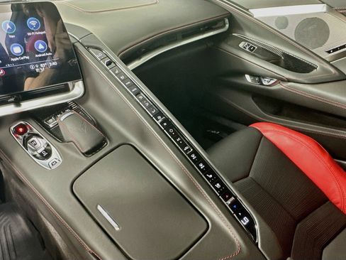 Used 2023 Chevrolet Corvette Stingray Premium Cpe w/ Z51 Performance Package RWD image 27