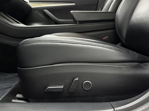 Used 2021 Tesla Model 3 Standard Range Plus image 12