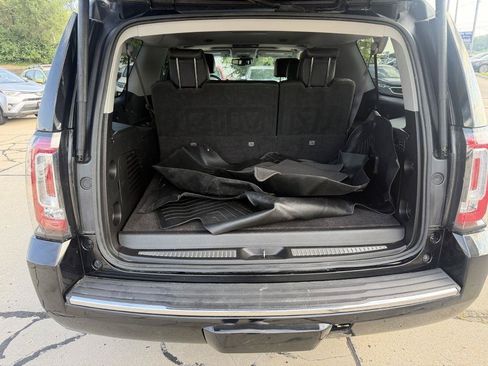 Used 2017 GMC Yukon XL Denali w/ Open Road Package AWD/4WD image 8