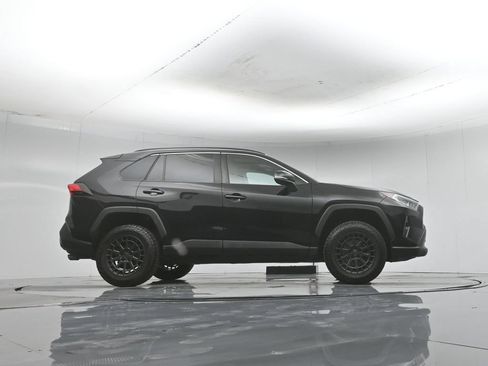 Used 2019 Toyota RAV4 XLE AWD/4WD image 47