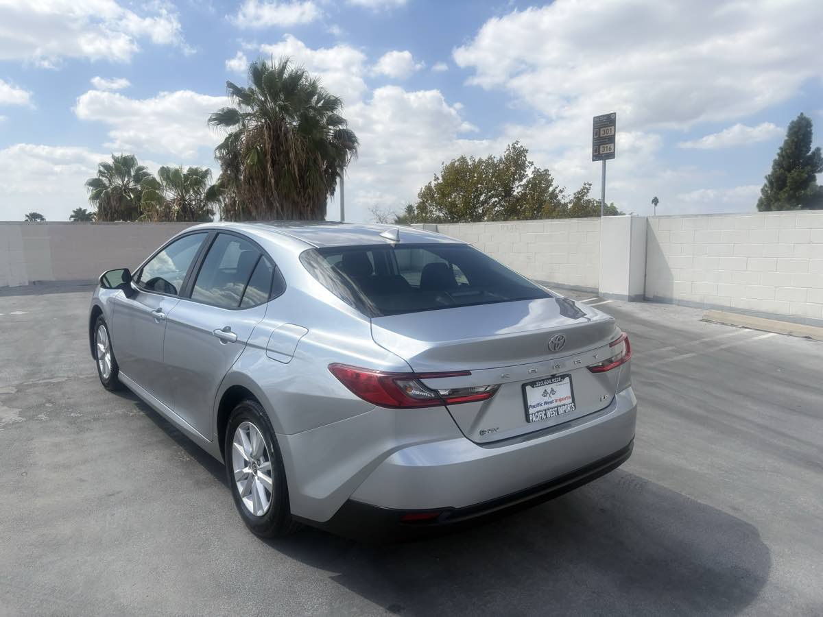 Used 2025 Toyota Camry LE FWD image 8