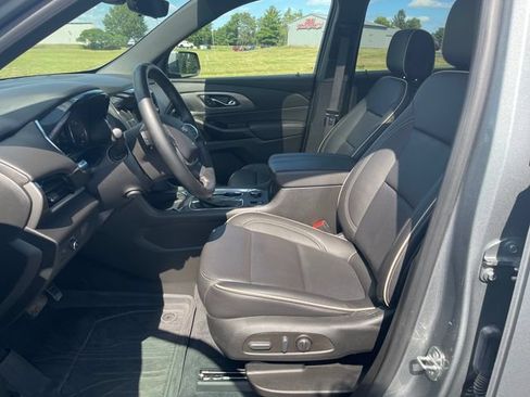 Used 2023 Chevrolet Traverse Premier w/ LPO, Floor Liner Package AWD/4WD image 11