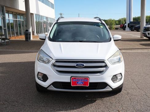 Certified 2018 Ford Escape SE w/ SE Sync 3 Package AWD/4WD image 2