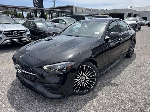 Used 2024 Mercedes-Benz C 300 Sedan image 3