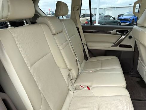 Used 2014 Lexus GX 460 Luxury image 23