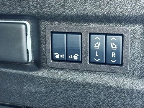 Used 2025 Chevrolet Tahoe RST w/ Comfort Package image 13