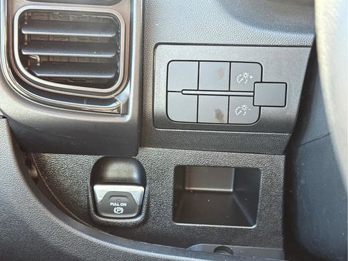 New 2025 RAM ProMaster 2500 image 31