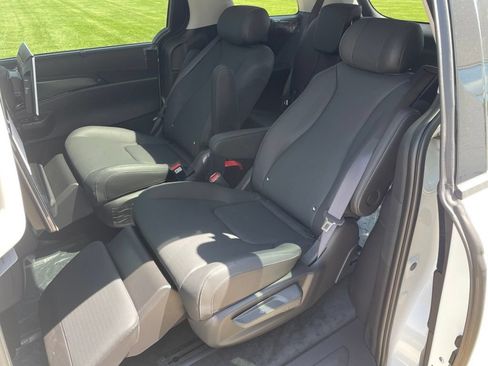 New 2026 Kia Carnival SX Prestige FWD image 12