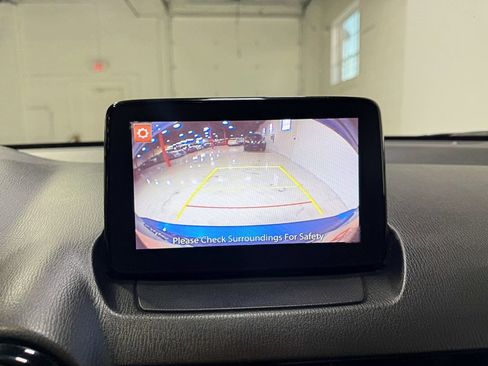 Used 2020 Toyota Yaris LE image 14