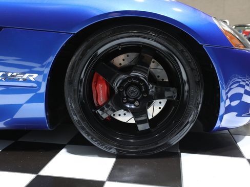 Used 2006 Dodge Viper SRT-10 w/ First Edition Group RWD image 39