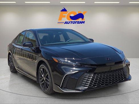 New 2026 Toyota Camry SE FWD image 6