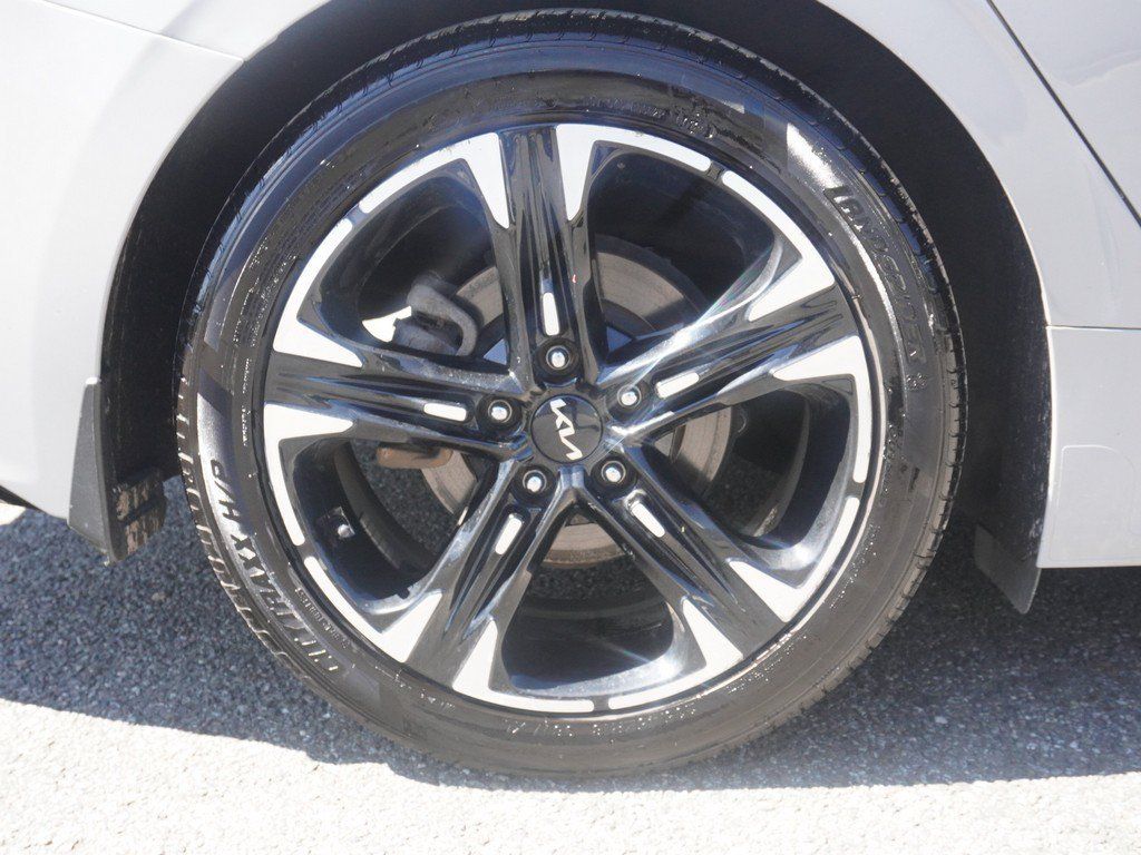 Used 2023 Kia K5 GT-Line AWD/4WD image 17