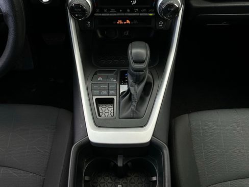 Used 2025 Toyota RAV4 XLE image 15