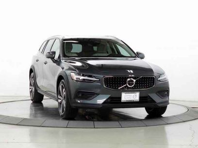 Used 2026 Volvo V60 B5 Cross Country Plus w/ Climate Package