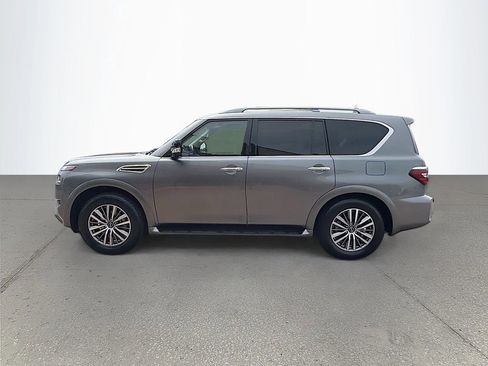 Used 2023 Nissan Armada SL AWD/4WD image 7