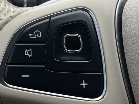 Used 2018 Mercedes-Benz E 400 4MATIC Cabriolet w/ Premium 2 Package (Q02) image 36