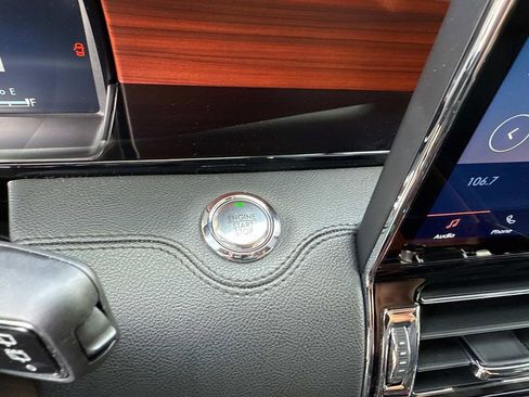 Certified 2024 Lincoln Navigator Reserve image 30