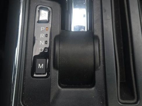 Used 2022 Ford F150 Lariat w/ Equipment Group 502A High AWD/4WD image 37