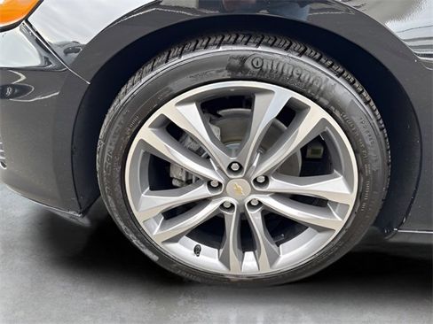Used 2022 Chevrolet Malibu Premier image 9