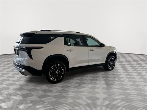 Certified 2024 Chevrolet Traverse RS image 12