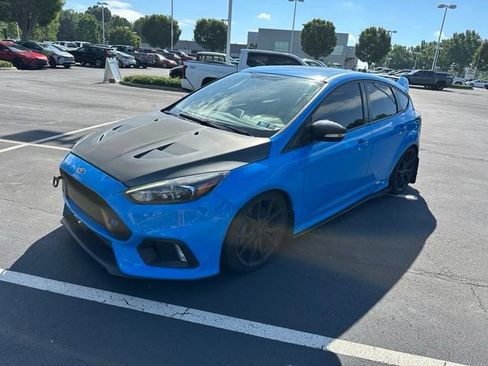 Used 2017 Ford Focus RS AWD/4WD image 7