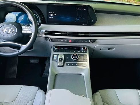 Used 2023 Hyundai Palisade SEL w/ Premium Package AWD/4WD image 11