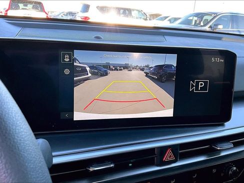 Used 2025 Kia Sorento LX image 27