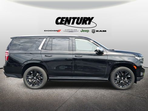 Used 2023 Chevrolet Tahoe Premier w/ Premium Package 2 AWD/4WD image 2